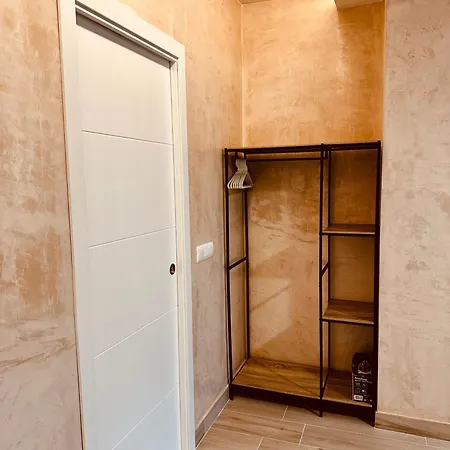 Cherry Jacuzzi روندا