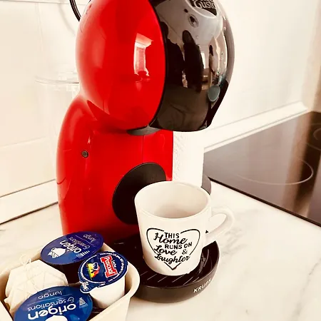 Cherry Jacuzzi شقة روندا