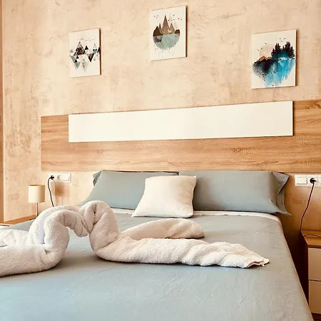 Cherry Jacuzzi روندا