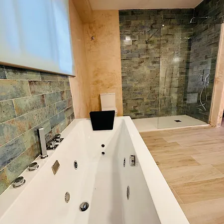 Cherry Jacuzzi * Ronda